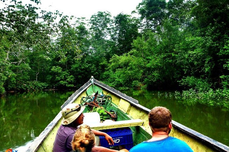 How to Cross the Darien Gap Between Panama and Colombia