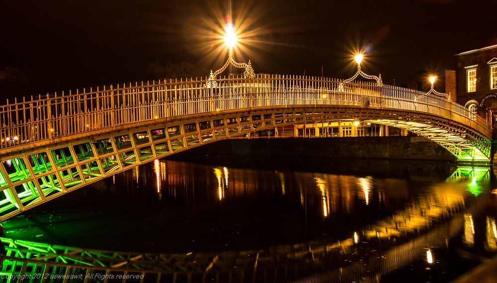 Ha'penny Bridge in Dublin