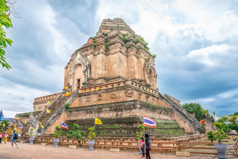 chedi luang old temple chiang mai