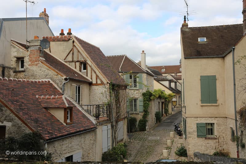 rustic houses in Senlis France