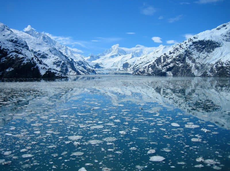 sightseeing in glacier bay alaska.