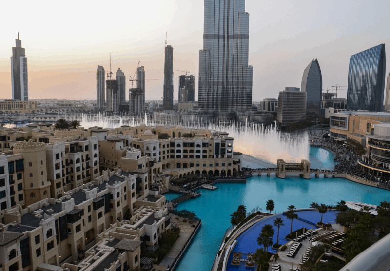 Dubai fountain in front of the Burj al Khalifa, another essential for a UAE itinerary 7 days.