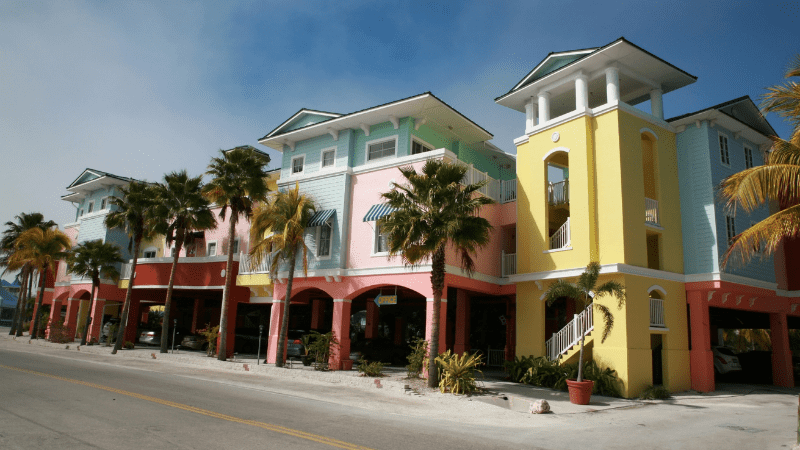 Colorful vacation Houses in Fort Walton Beach