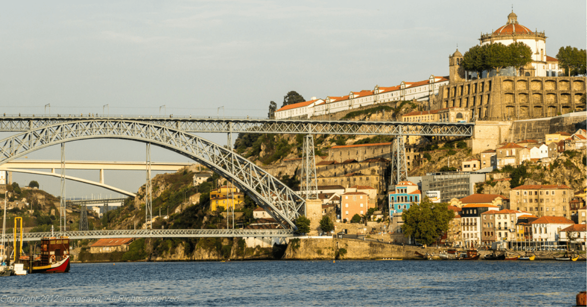 The Dom Luís I Bridge, an arched steel Bridge in Porto