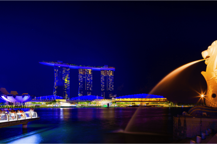 Singapore Merlion and Marina Bay Sands, two things to do in Singapore