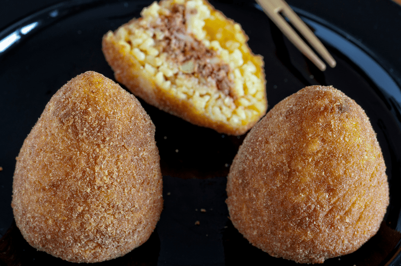 Arancini rice balls and details of what it looks like