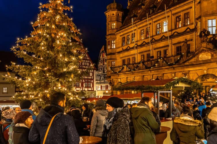 Christmas markets in Europe cover photo