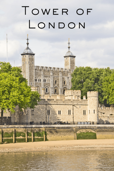 White Tower and walls. Text overlay says "Tower of London"