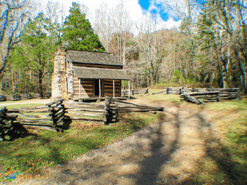 Log cabin in Cades Cove